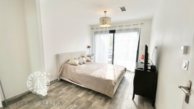 Maison - 111 m² - 4 pièces