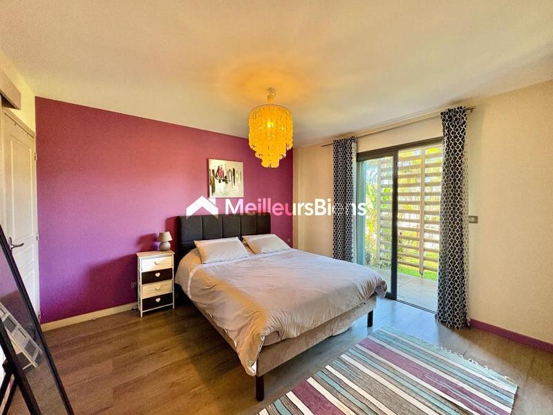 Maison d'architecte - 230 m² - 9 pièces