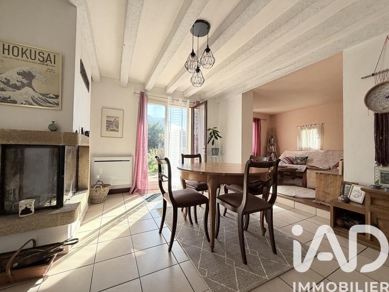 Maison - 122 m² - 6 pièces
