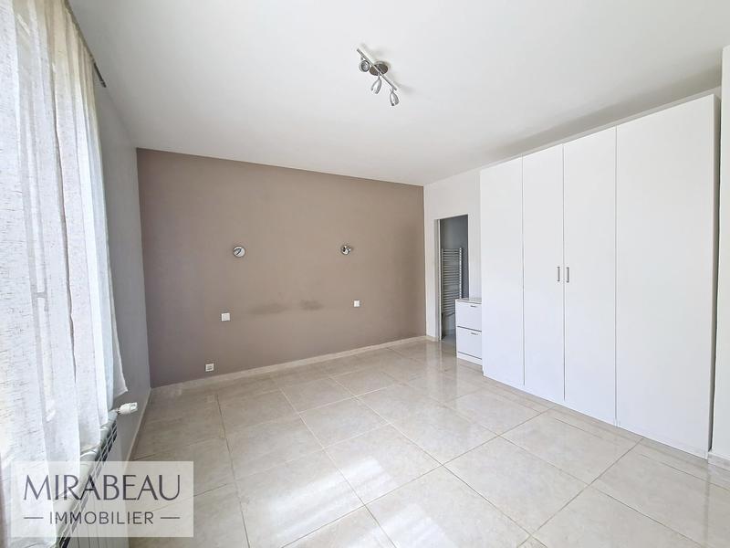 Villa - 165 m² - 6 pièces