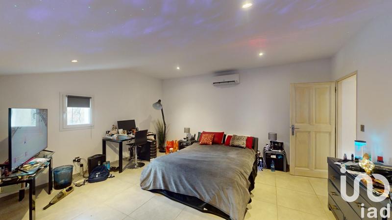 Maison - 270 m² - 9 pièces