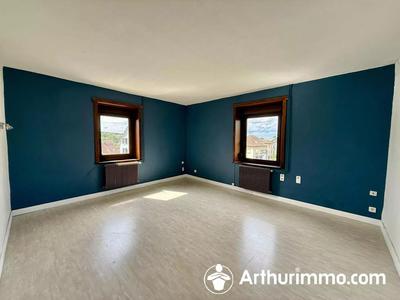 Appartement - 104 m² - 4 pièces