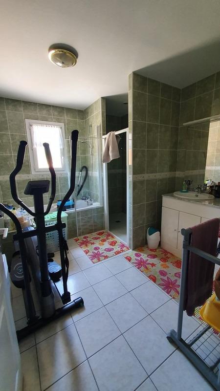 Maison - 111 m² - 5 pièces