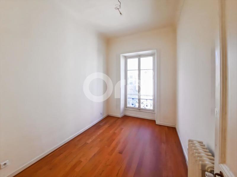 Appartement - 170 m² - 6 pièces