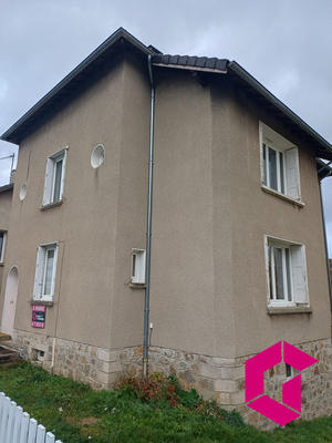 Maison traditionnelle - 138 m² - 9 pièces