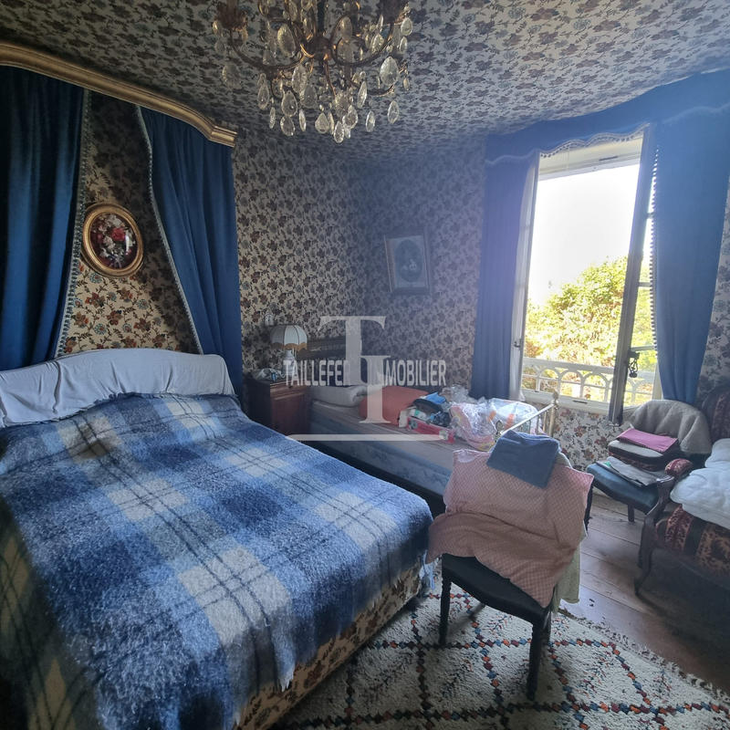 Maison ancienne - 180 m² - 7 pièces