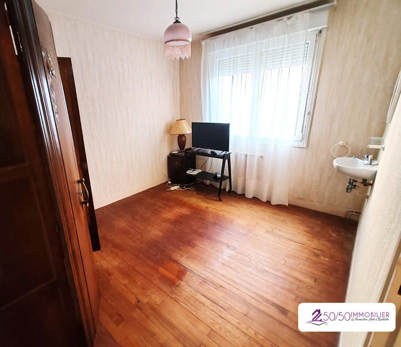 Maison - 85 m² - 5 pièces