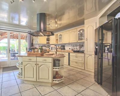 Maison chambre d'hôtes - 450 m² - 14 pièces