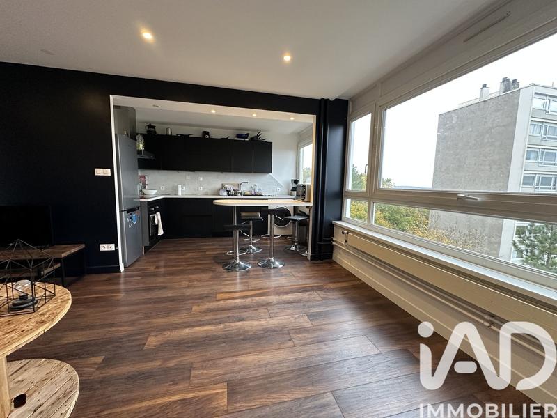 Appartement - 85 m² - 5 pièces