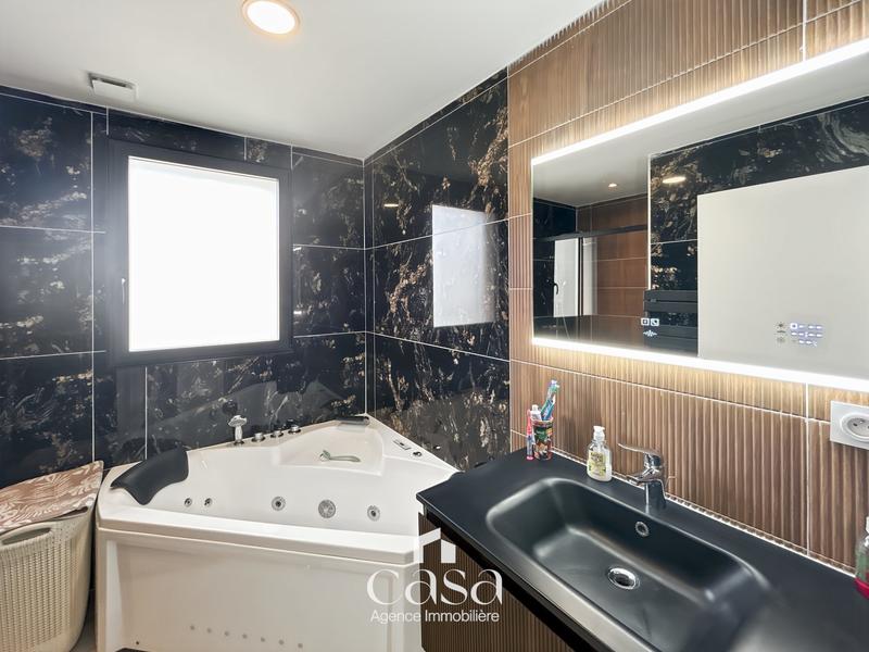 Maison contemporaine - 125 m² - 6 pièces