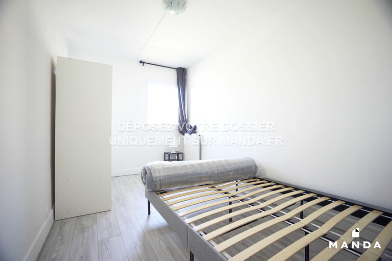 Chambre - 13 m² - 5 pièces
