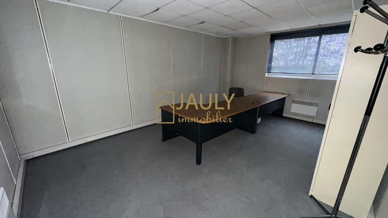 Entrepôt - 270 m²
