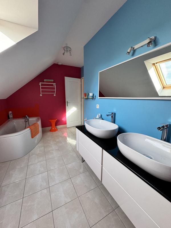 Maison - 255 m² - 10 pièces