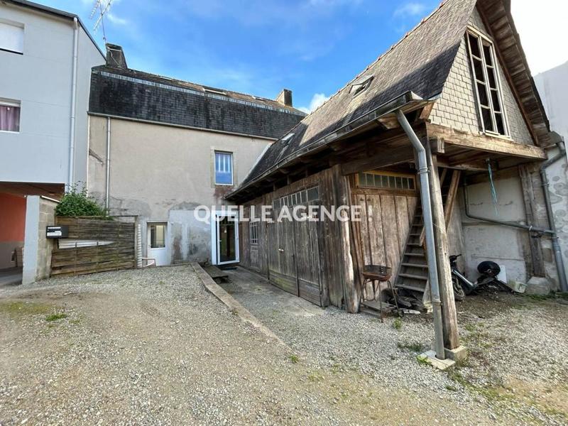 Immeuble - 119 m² - 6 pièces