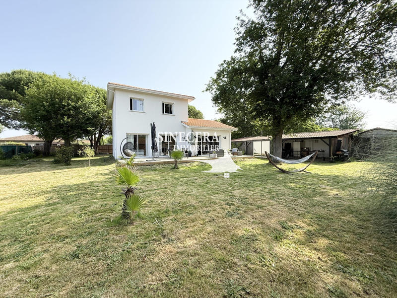 Maison - 107 m² - 5 pièces