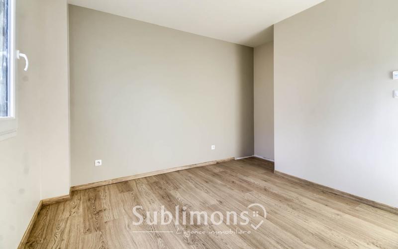 Maison traditionnelle - 136 m² - 6 pièces