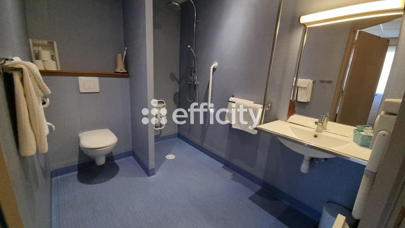 Bureau - 757 m² - 22 pièces