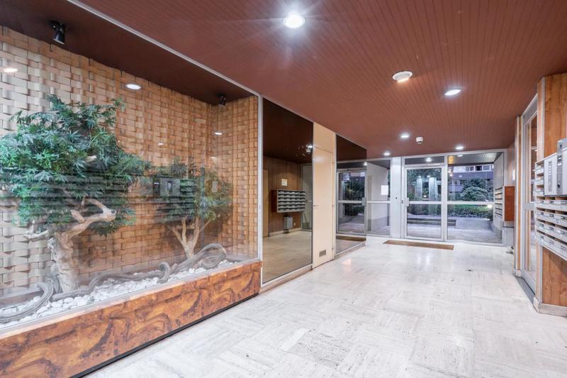 Appartement - 98 m² - 5 pièces