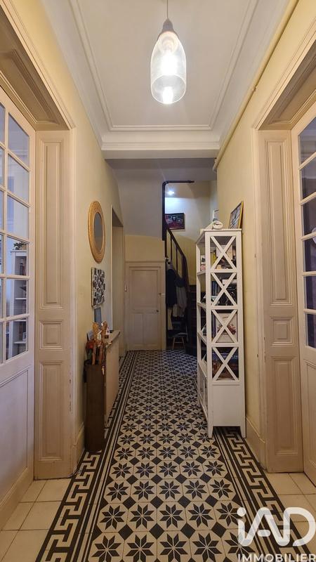 Maison de ville - 259 m² - 9 pièces