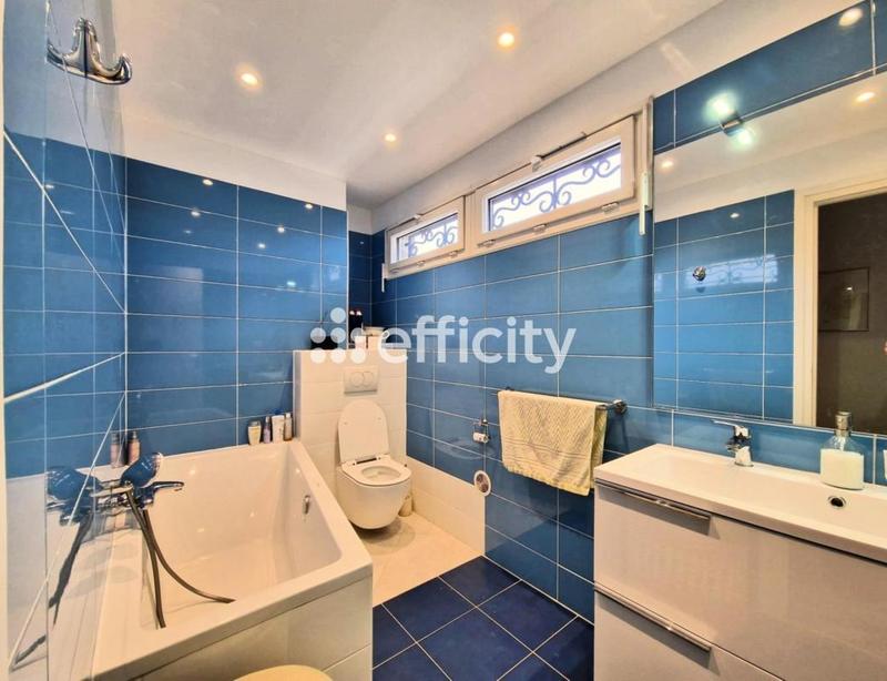 Appartement - 130 m² - 4 pièces