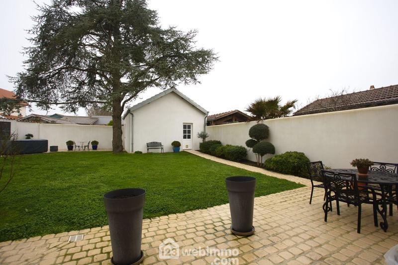 Maison - 163 m² - 7 pièces