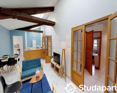 Chambre - 130 m² - 1 pièce