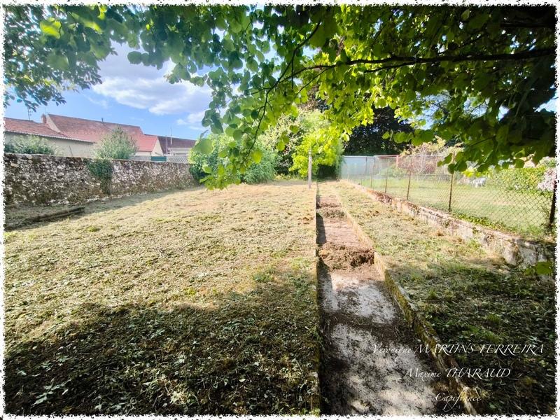 Local d'activité / Entrepôt - 134 m² - 6 pièces