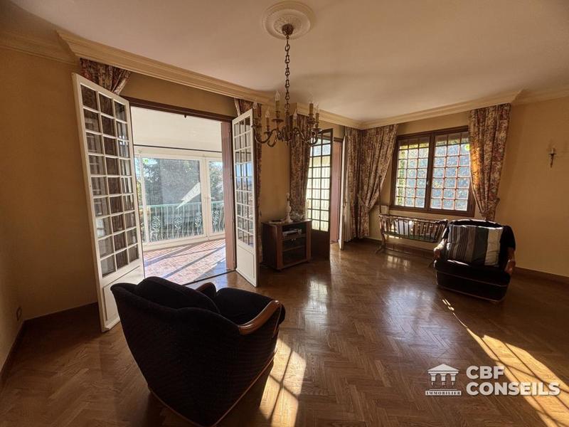 Maison - 162 m² - 7 pièces