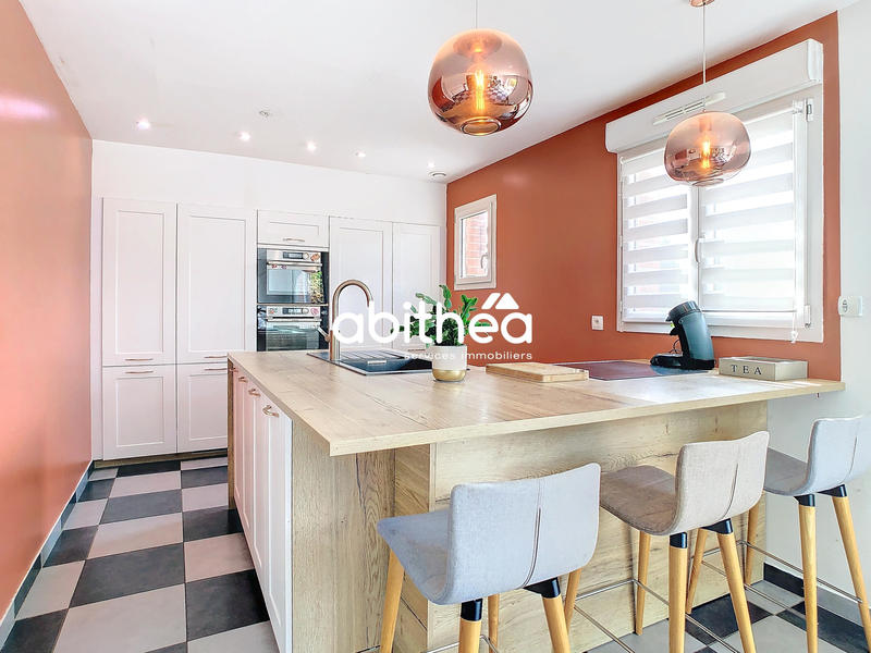 Maison - 117 m² - 6 pièces