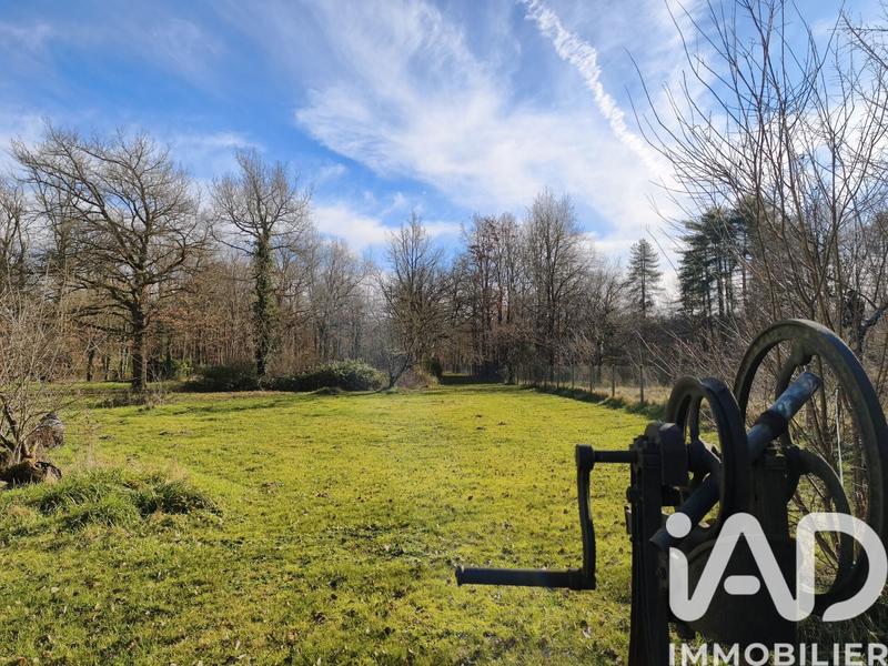 Maison - 245 m² - 11 pièces