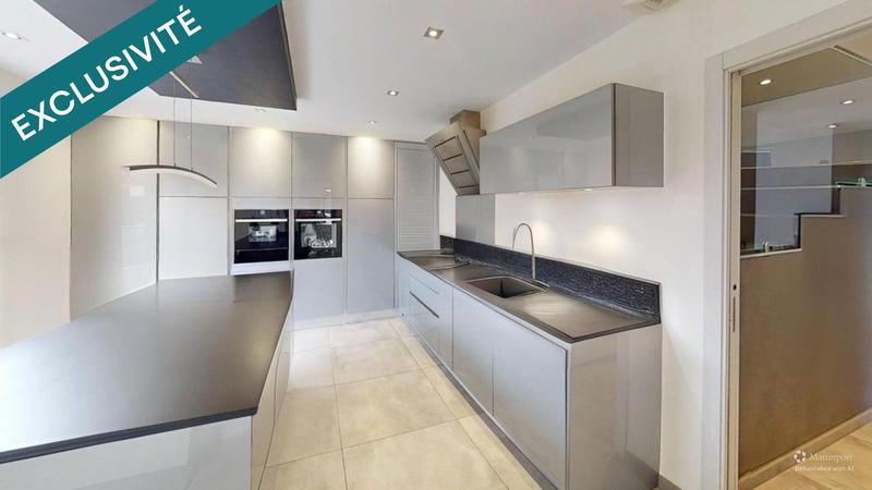 Maison - 165 m² - 6 pièces