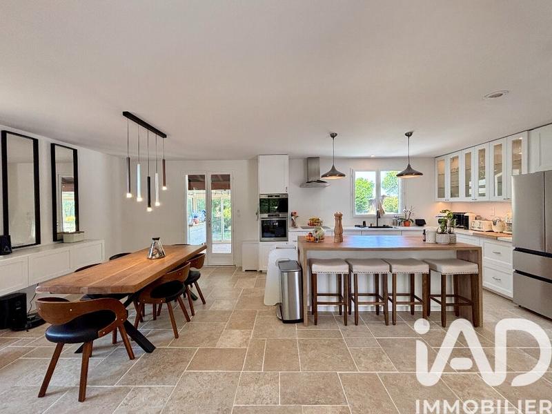 Maison - 150 m² - 7 pièces