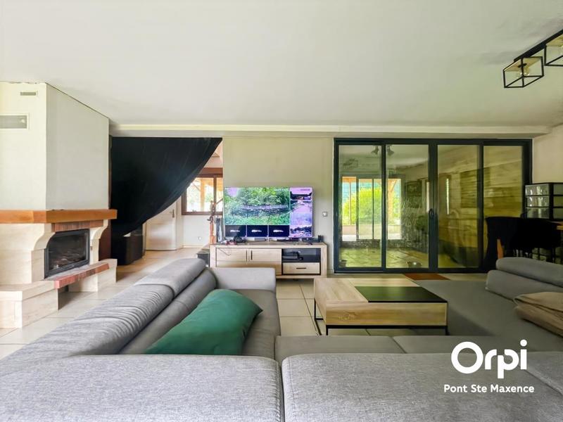 Maison - 186 m² - 6 pièces