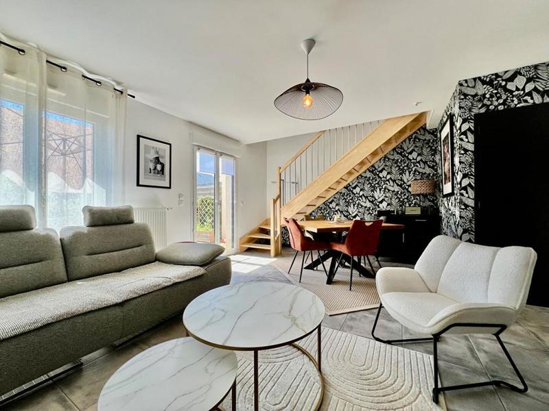 Maison - 81 m² - 5 pièces