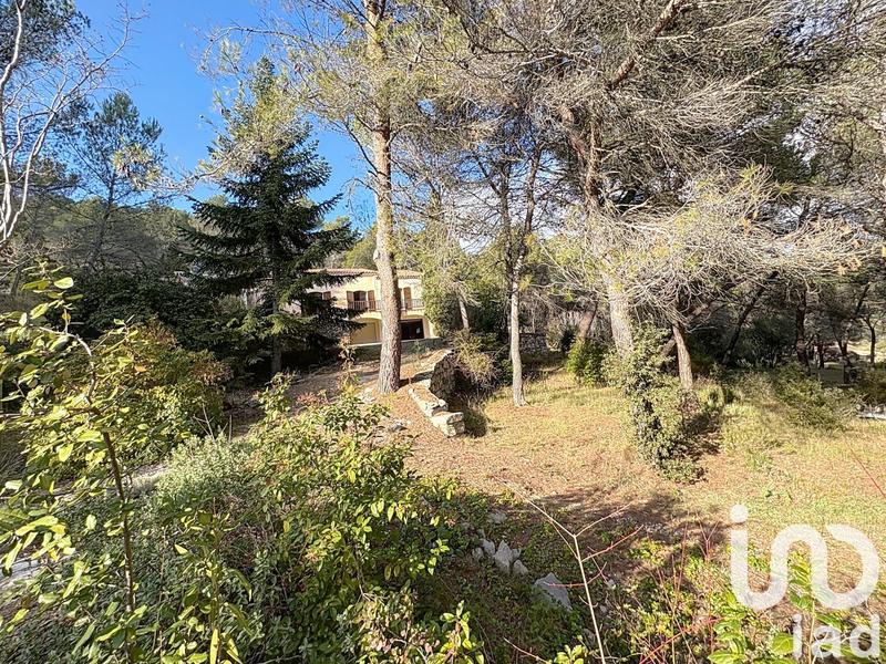 Maison - 182 m² - 6 pièces