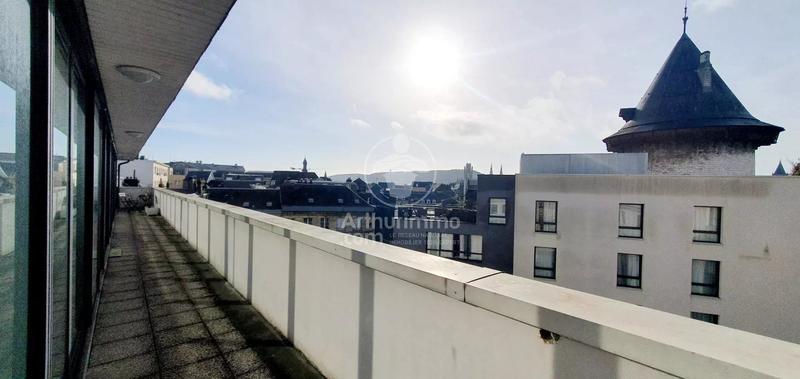 Bureau - 200 m² - 8 pièces