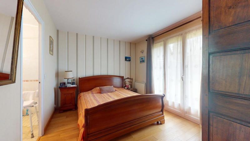 Maison - 158 m² - 7 pièces