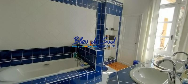 Maison bourgeoise - 250 m² - 11 pièces