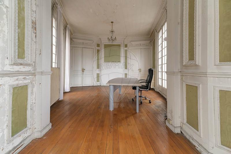 Hôtel particulier - 300 m² - 12 pièces