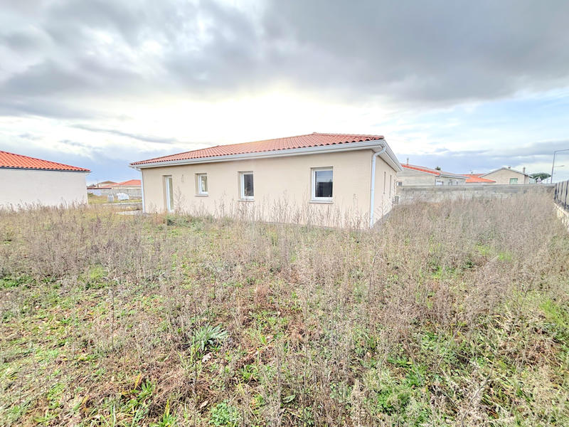 Maison - 90 m² - 4 pièces