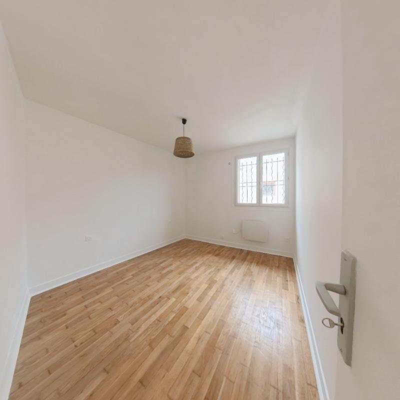 Appartement - 90 m² - 4 pièces