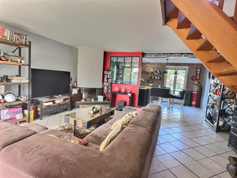 Maison - 140 m² - 8 pièces