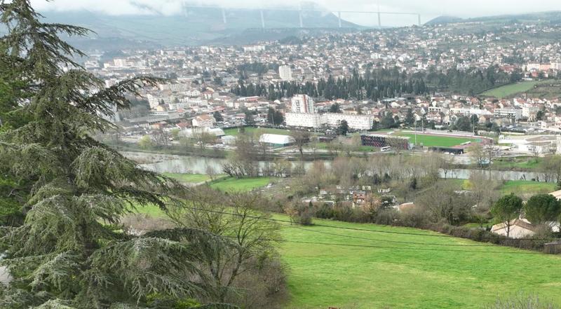 Villa - 80 m² - 4 pièces