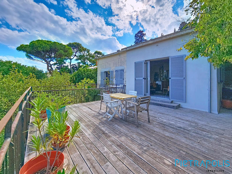 Maison - 100 m² - 5 pièces