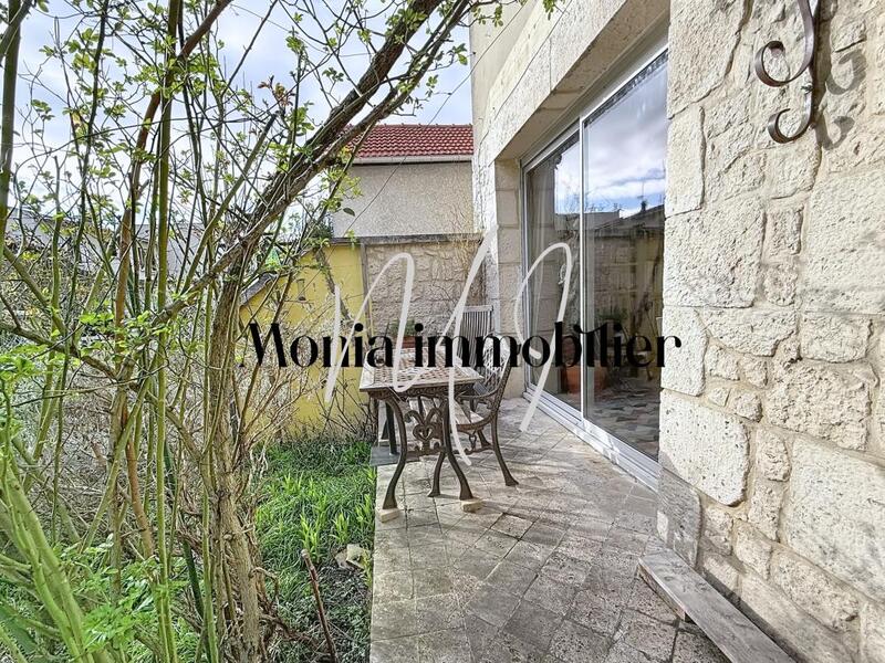 Pavillon - 140 m² - 6 pièces