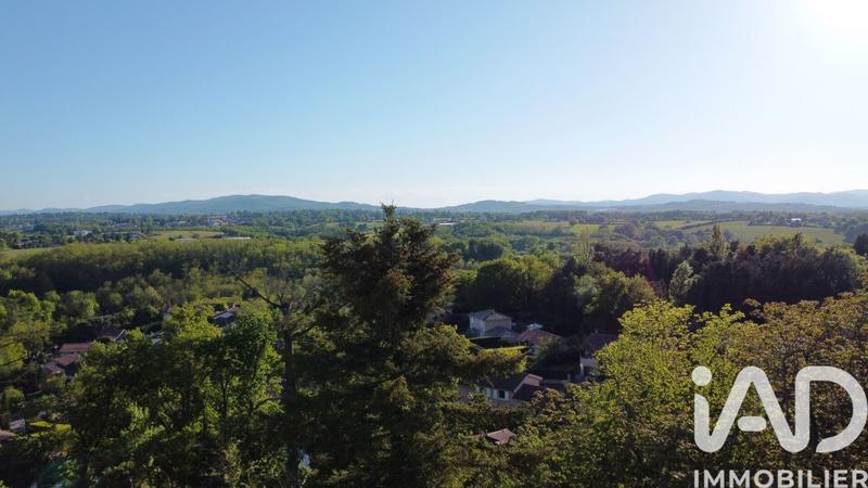 Maison - 282 m² - 8 pièces