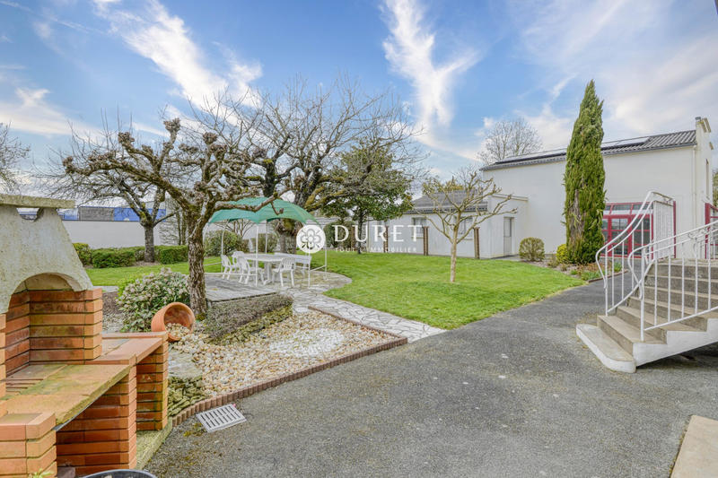 Maison - 195 m² - 7 pièces