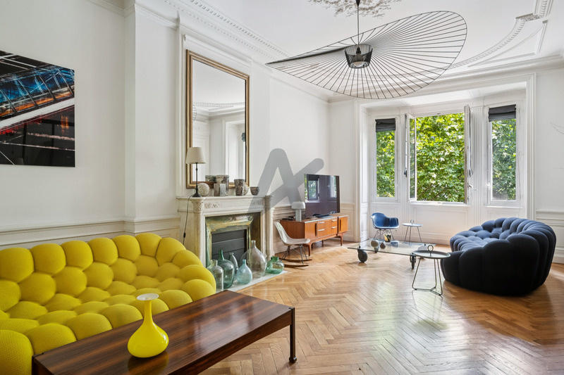 Appartement - 145 m² - 4 pièces