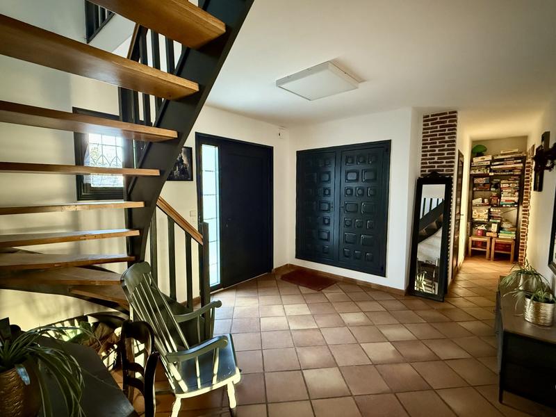 Maison - 200 m² - 6 pièces