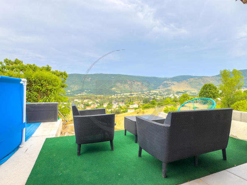 Maison - 140 m² - 6 pièces